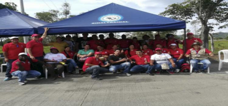 Trabajadores Afiliados a Sinaltrainal Presentamos Pliego de Peticiones a Meals de Colombia de Propie | foto | SINALTRAINAL : : Sindicato Nacional de Trabajadores del Sistema Agroalimentario